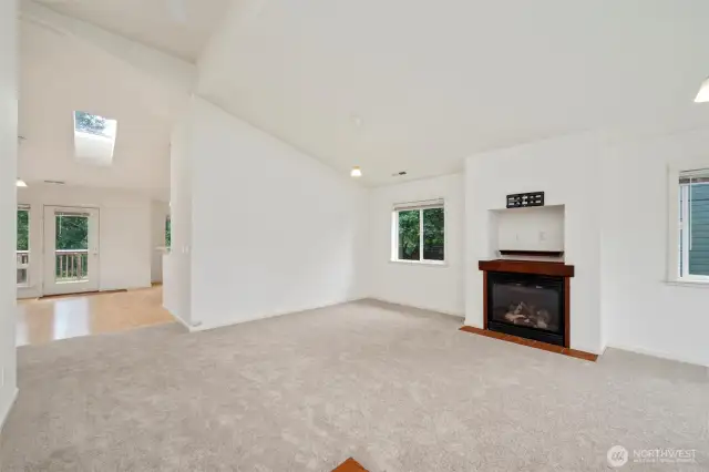 Living area looking toward dinining/kitchen