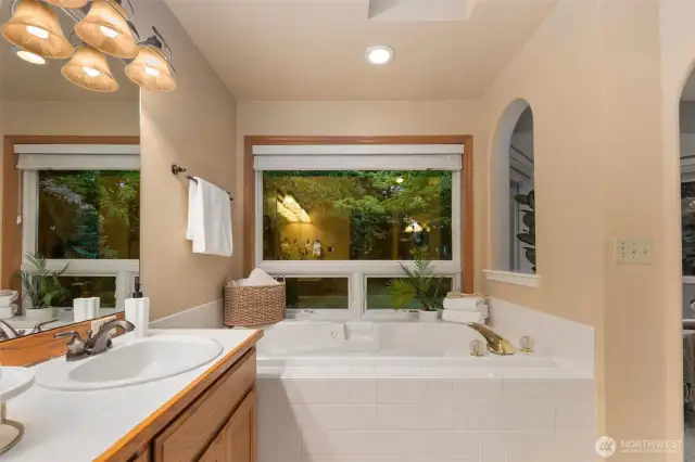 Primary 5 piece Bath