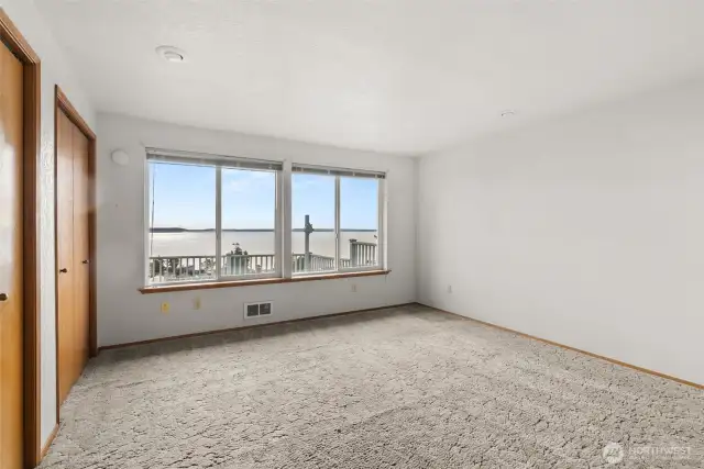 Main level primary suite