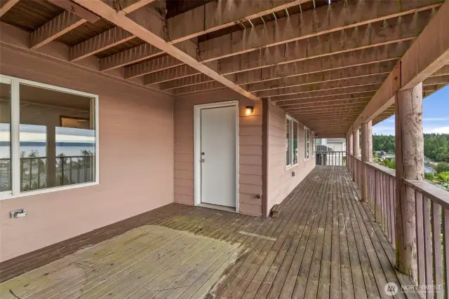 Deck on lower level