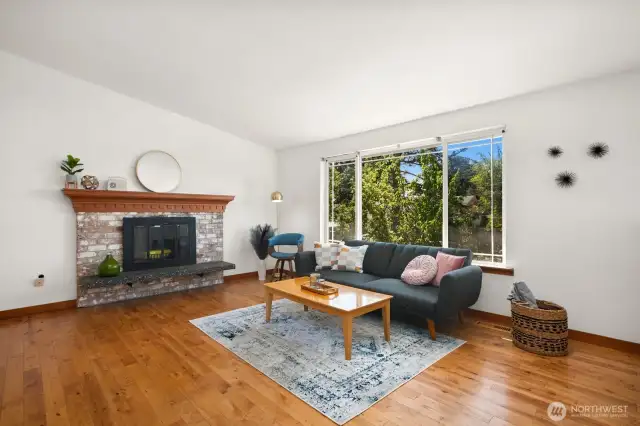 Vaulted ceilings oak floors and firplace