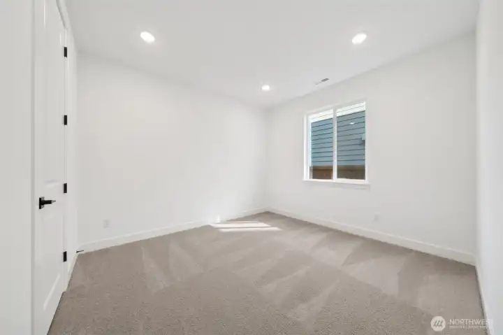 5th Bd on Main - Actual Home