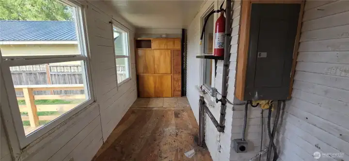 Mudroom and Laundry