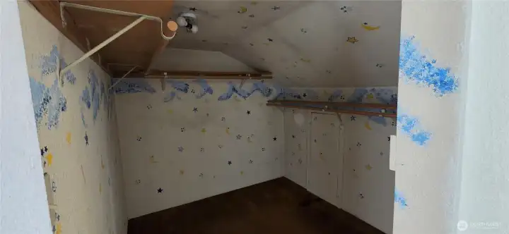 Another large closet