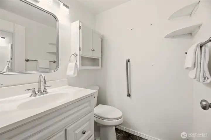 1/2 bath