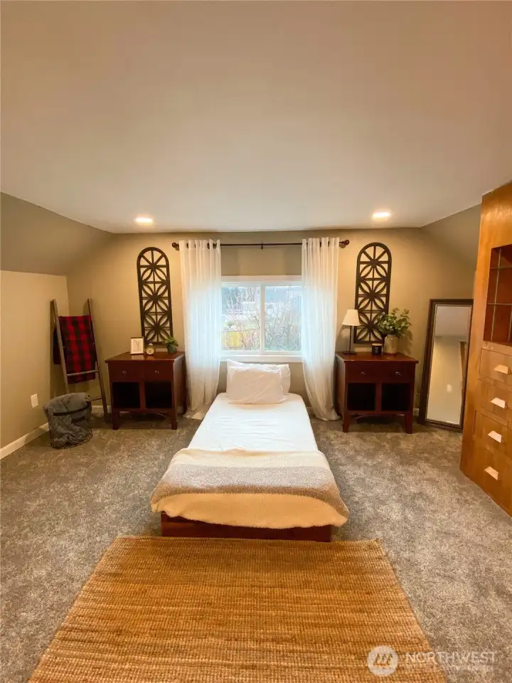 2nd bedroom upstairs