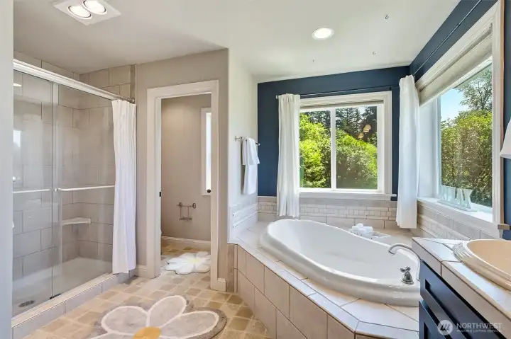 Primary bath