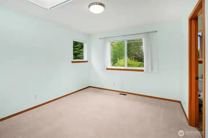 Additional bedroom 2 with walk-in closet and ensuite bath. Additional bedroom 2 with walk-in closet and ensuite bath.