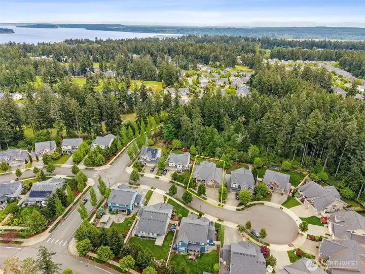 Desirable cul de sac location