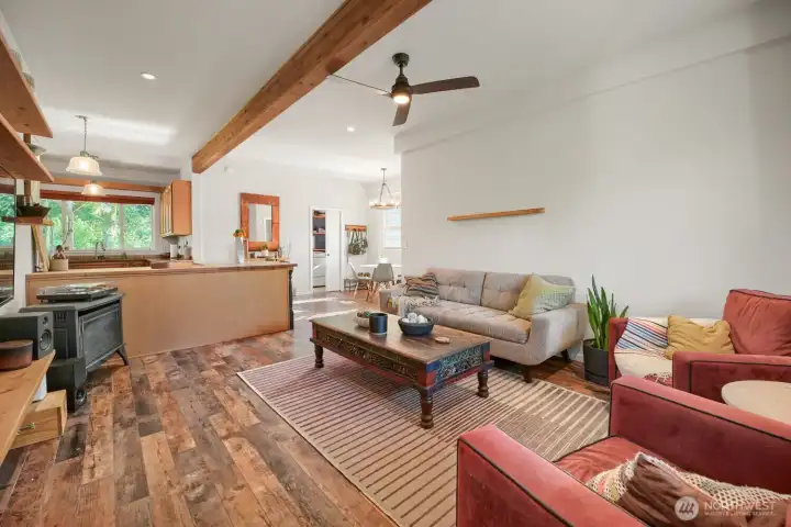 Wide plank floors, overhead beams and tall ceilings. This must be one of those turn-of-the-last-century Pacific Northwest vibe kind of craftsman homes! Wide plank floors, overhead beams and tall ceilings. This must be one of those turn-of-the-last-century Pacific Northwest vibe kind of craftsman homes!