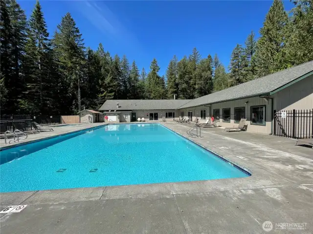 Riverside Pool