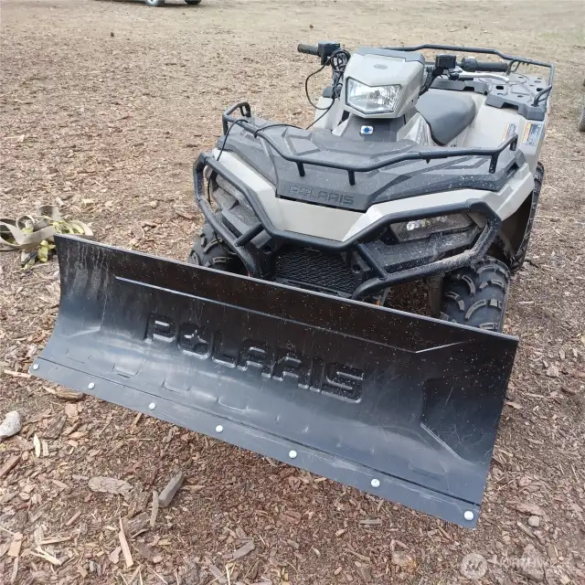 2024 Polaris 570 Sportsman w/ new plow stays with home!