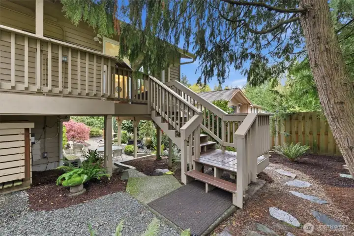 Not just a beautiful back yard, this home also has a fabulous side yard which is great for privacy between neighbors!