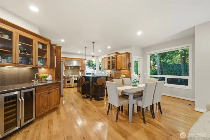Open and flowing floorplan, from kitchen to family room.