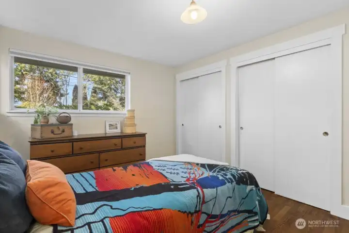 It also has full wall of closet space.