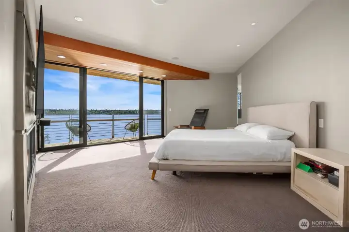 Primary suite