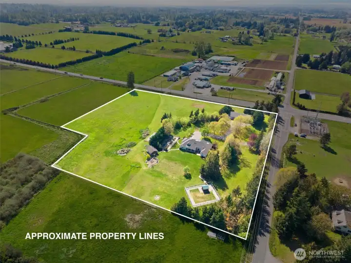 Approximate property lines, Buyer to verify.