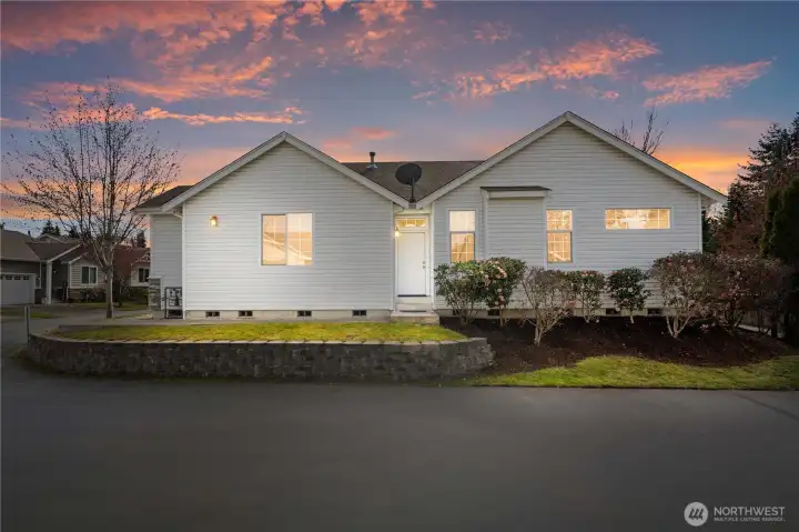 Welcome to 814 10th St SE
