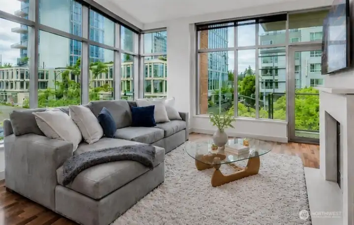 Dramatic corner of glass with 9.5 inch ceilings