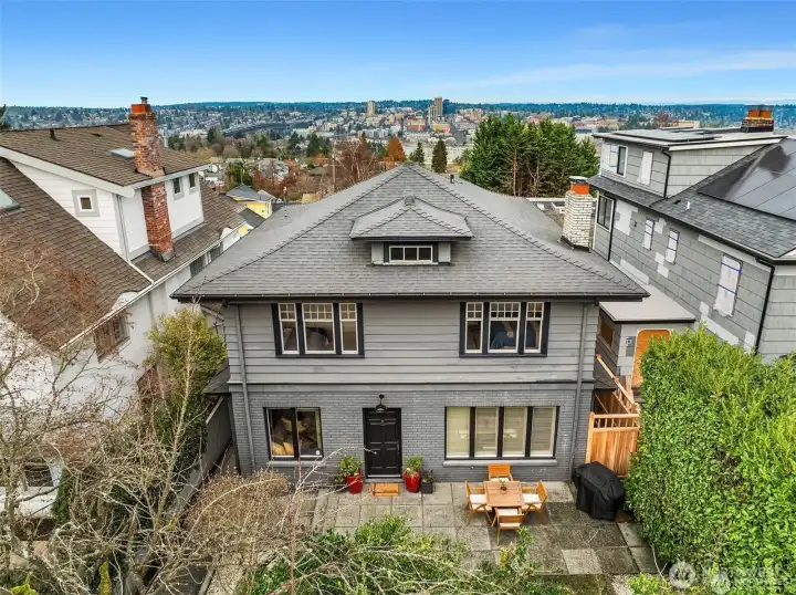 Coveted Newton street is private, with very little trafiic. Coveted Newton street is private, with very little trafiic.