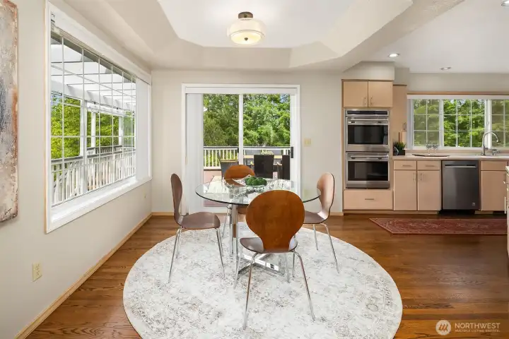 The inviting casual dining area provides a comfortable space for relaxed everyday dining. The inviting casual dining area provides a comfortable space for relaxed everyday dining.