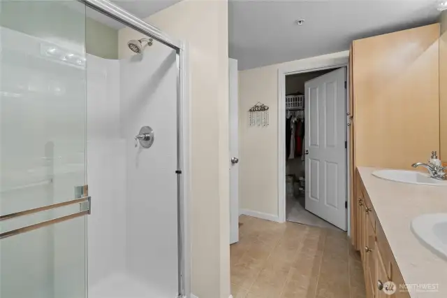 Walk in closet and bathroom off the primary bedroom.