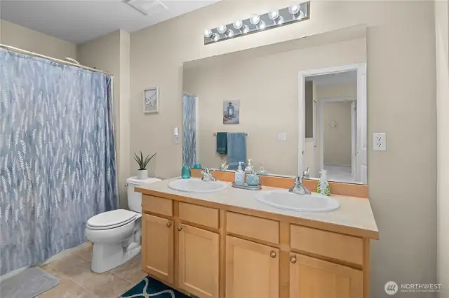 Full bathroom upstairs.