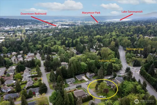 Conveniently located near a wide variety of attractions and conveniences such as Marymoor Park, Lake Sammamish, Downtown Redmond and Microsoft