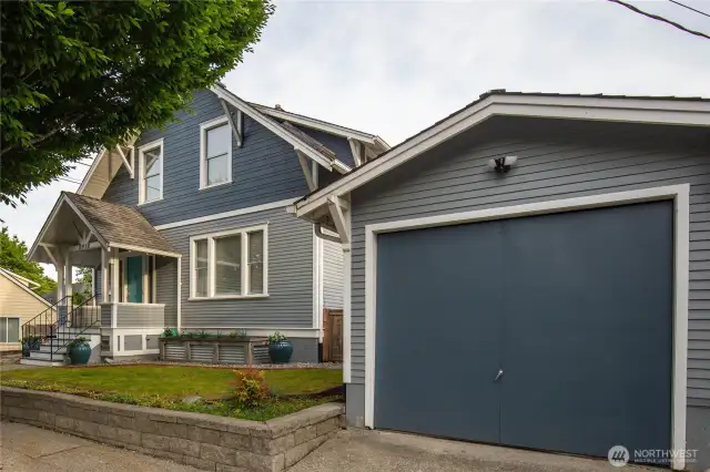 There is a detached garage.
