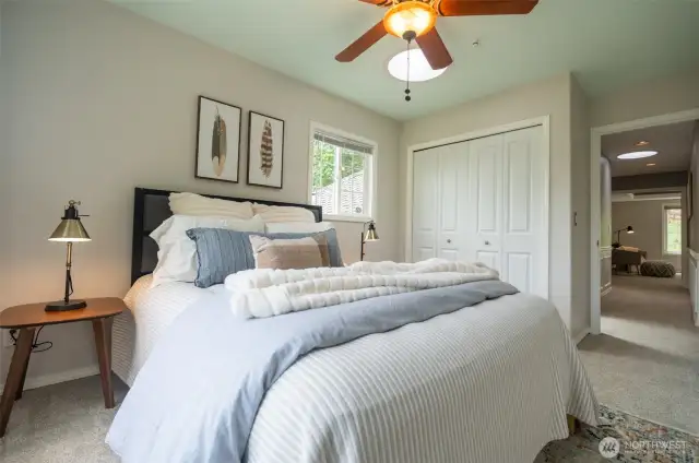 Guest bedroom #1