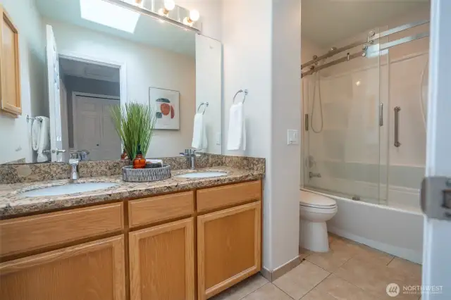 Guest full bathroom
