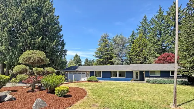 3/2 rambler on 2.4 acres