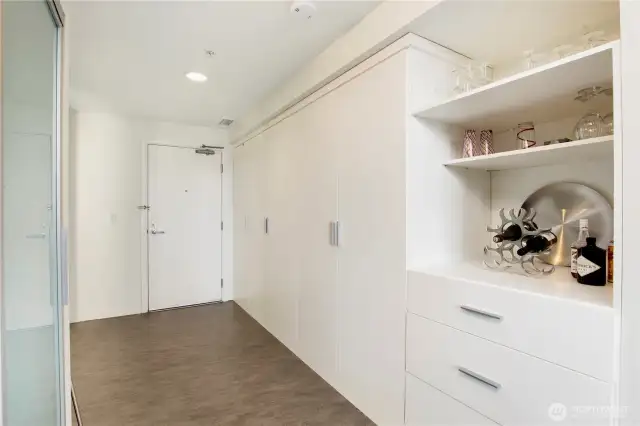 Plenty of storage in the cupboards and drawers