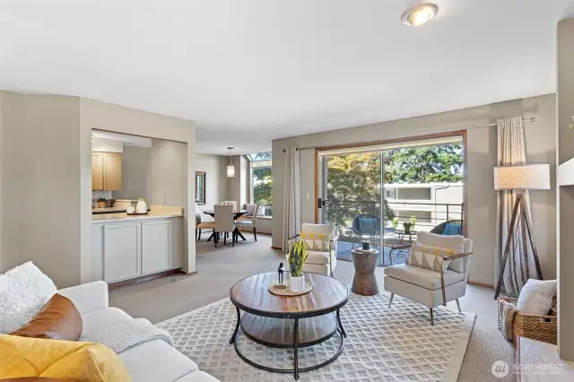Lots of space, lots of light and many options to relax.