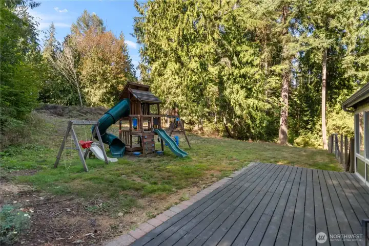 Play set conveys with home