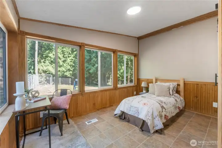 Bedroom #2