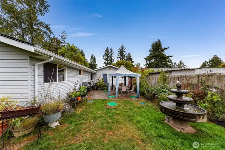 Lots of garden space