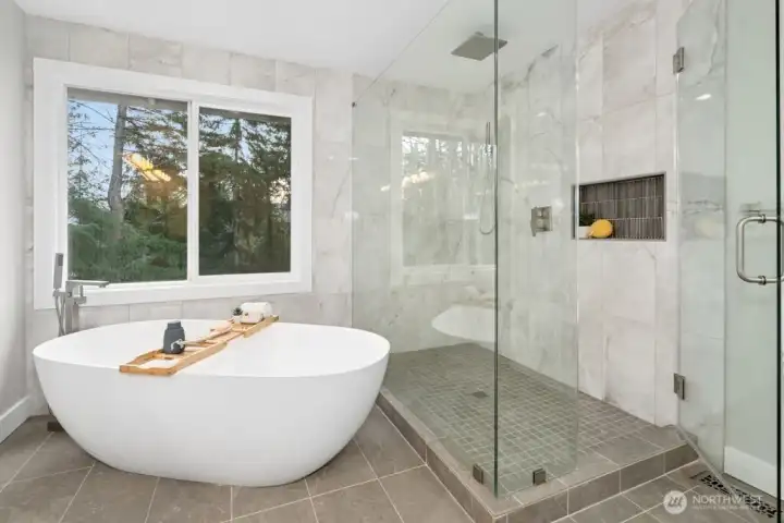 Spa-Inspired Primary Bathroom