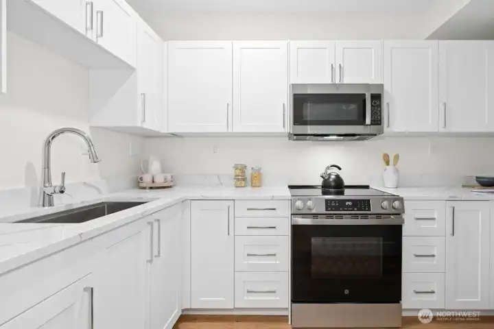 Secondary Living Wing – Kitchenette