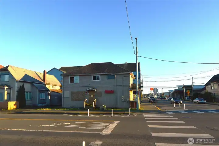 Please note the property is currently boarded up for security. The location offers easy access.