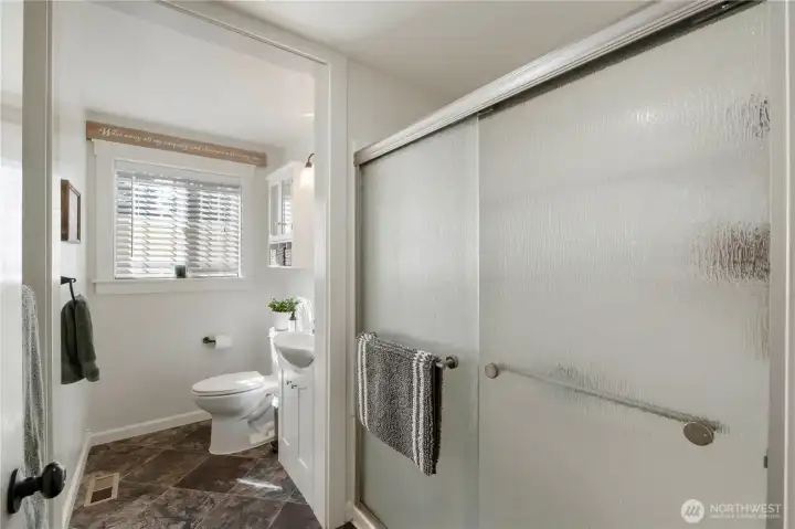 3/4 bath off of mudroom and close to extra room