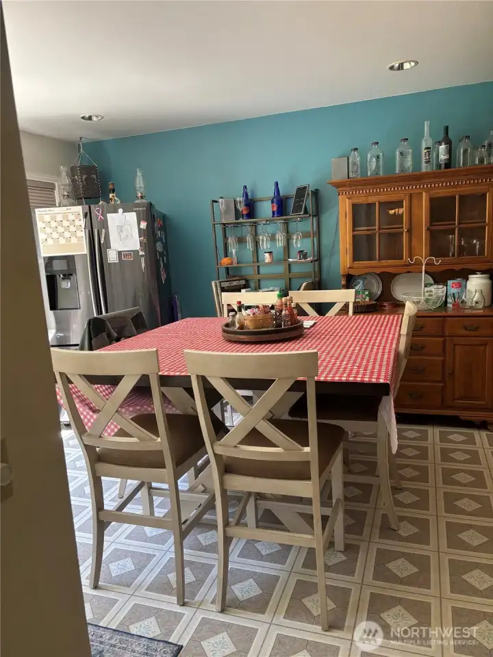 Cozy dining