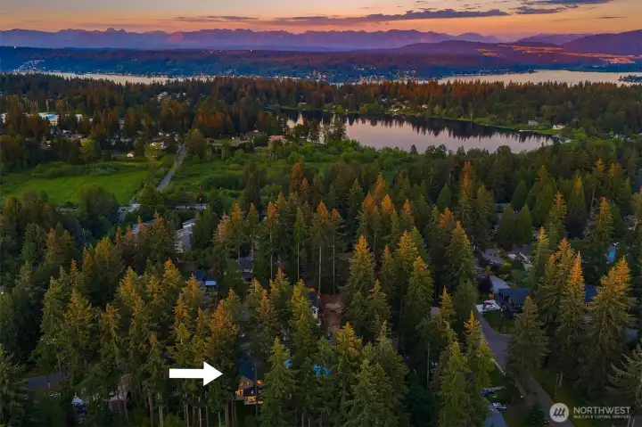 Experience a lifestyle where expansive parks, rolling green spaces, and serene waterside destinations are all within an easy walk from home.