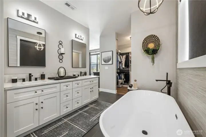 Primary Bath and Walk-In Closet