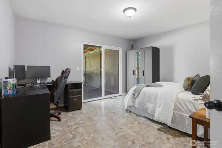 Flex Space-4th bedroom, office or bonus room Flex Space-4th bedroom, office or bonus room