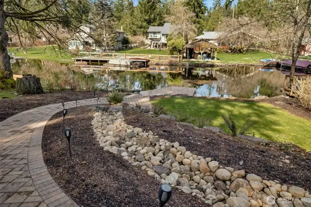 Extravagant landscaping detail!