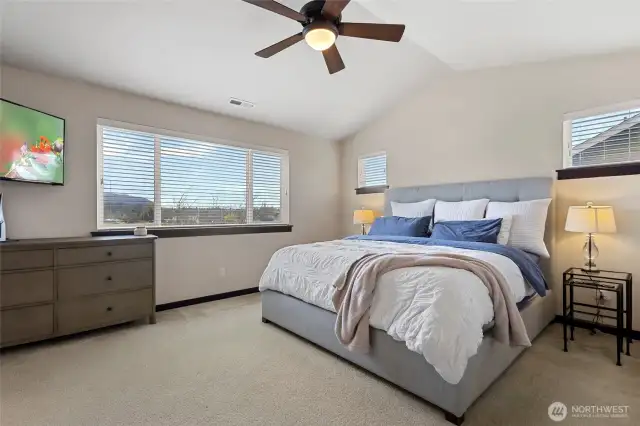 Upper Ensuite Bedroom