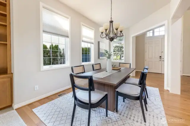 Formal Dining