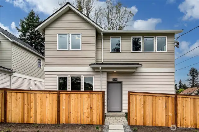 Welcome to 706 N 107th Street!