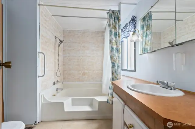Adu bath